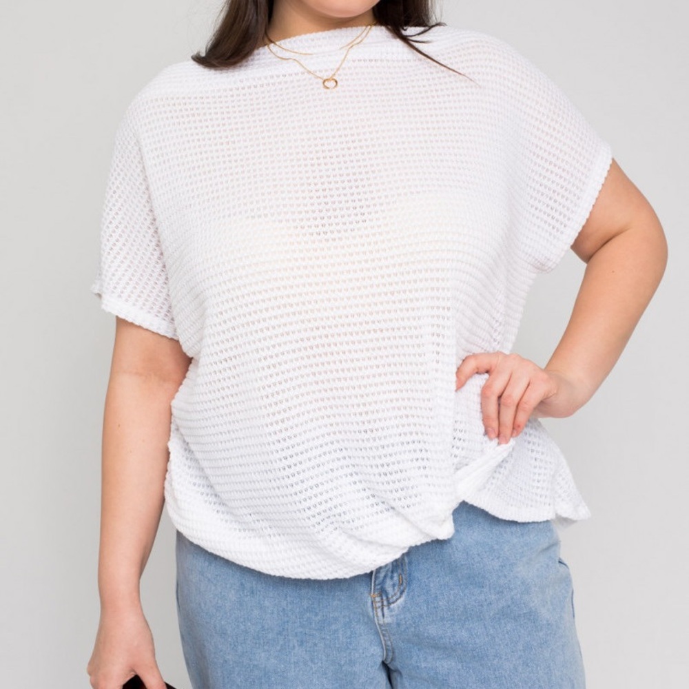 Plus Size - Textured Short Sleeve Top